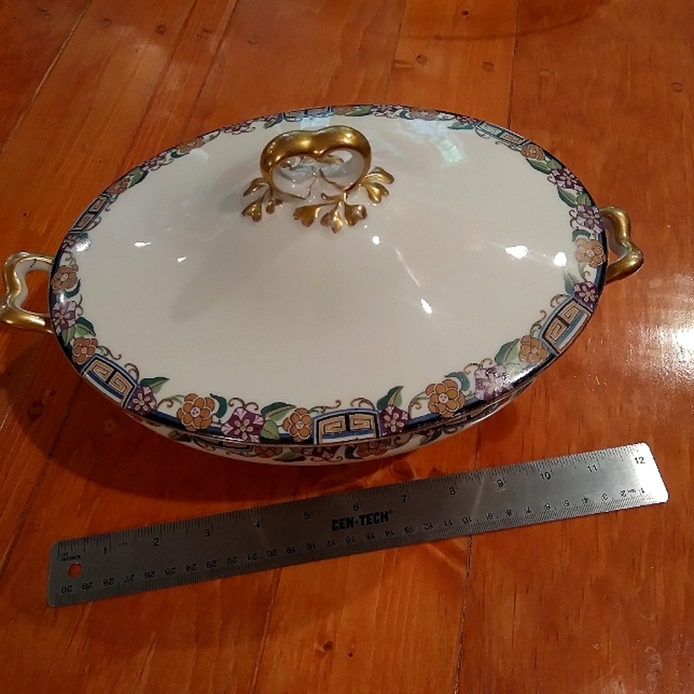 Vintage Vegetable dish W. M. Guiren & Co. France